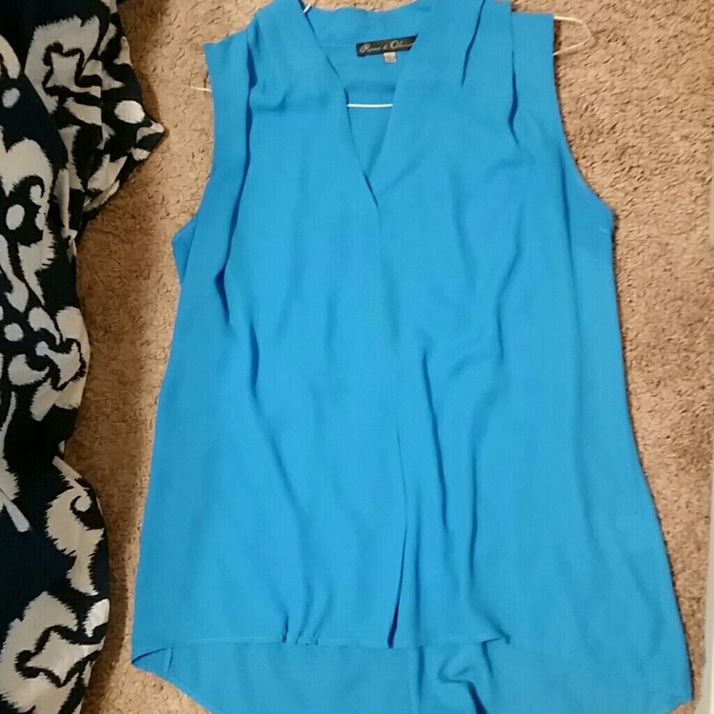 Sleeveless Blouse